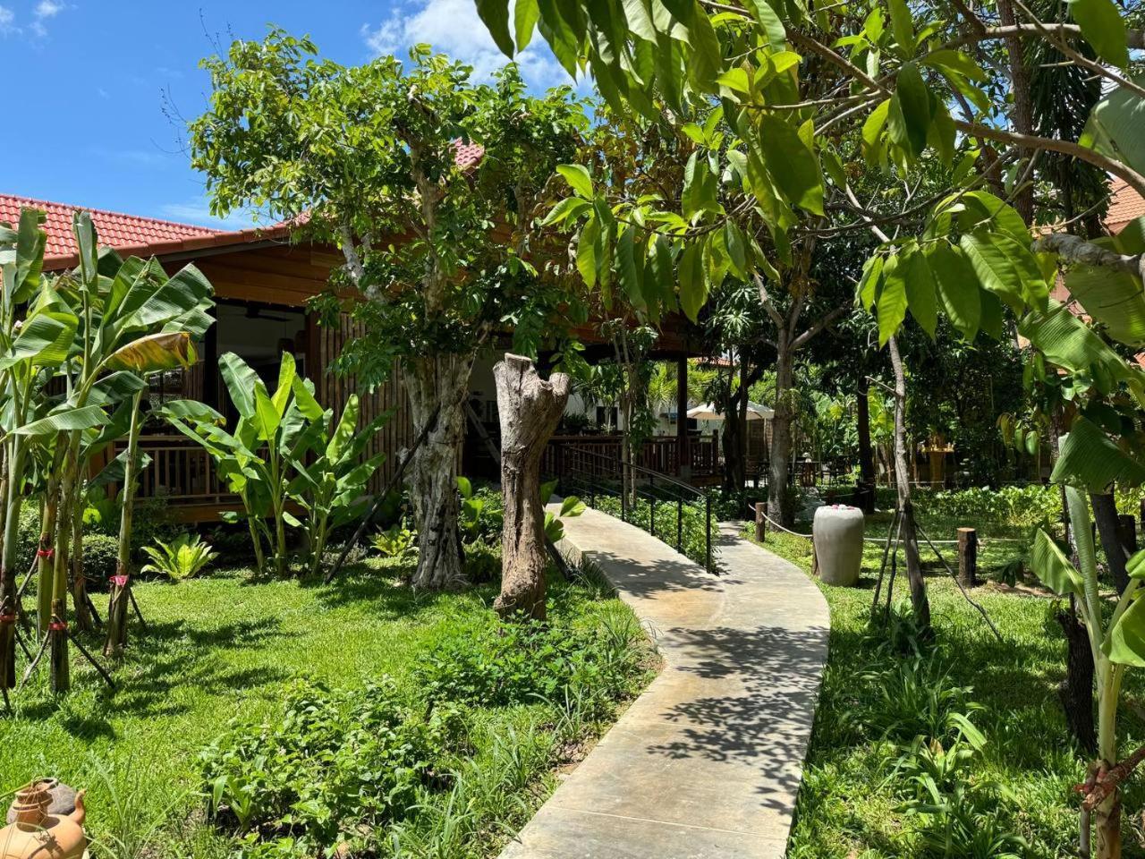 The Jungle Hotel Siem Reap Exterior foto